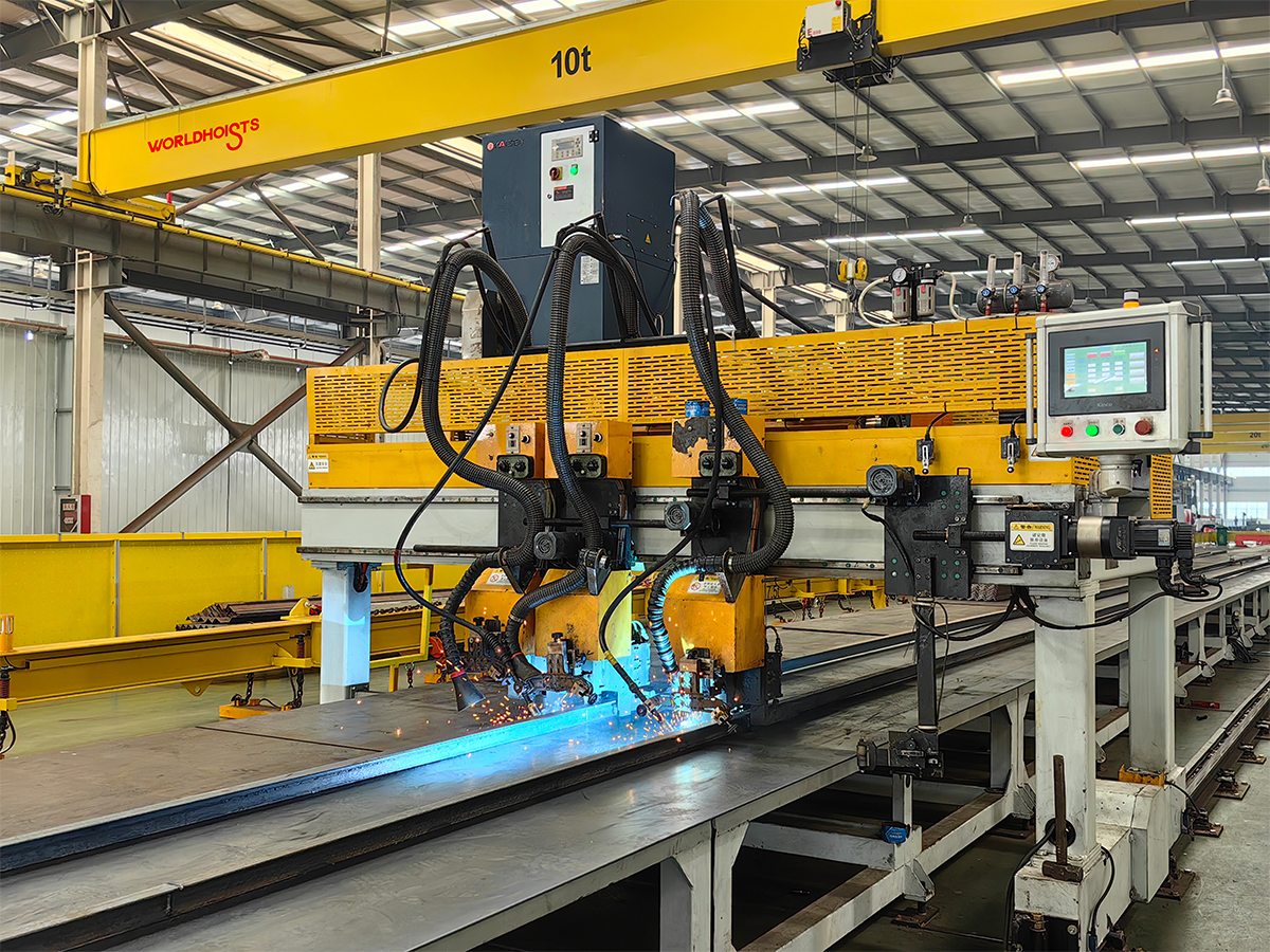 Stiffiner Welding Robot