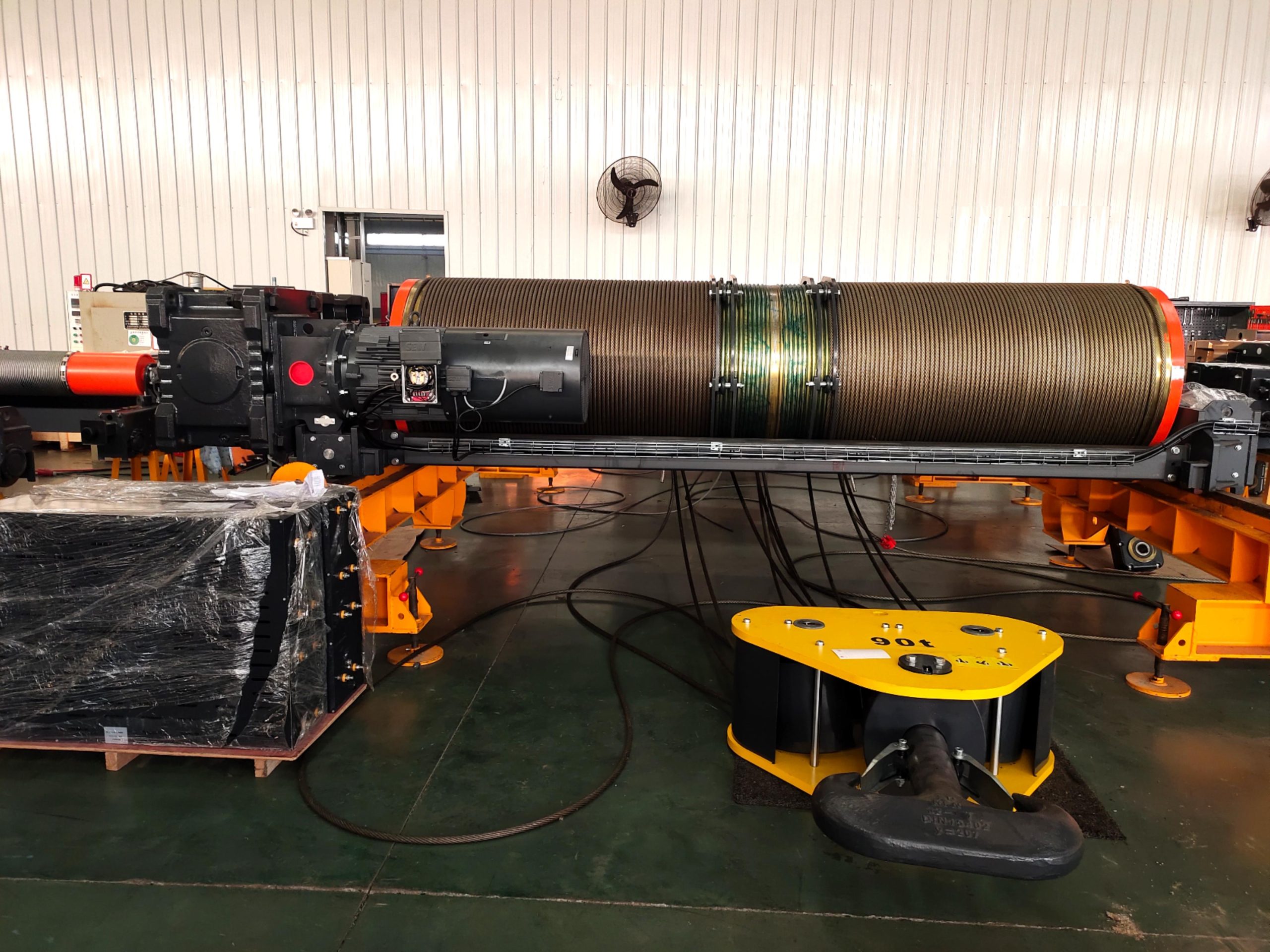 WORLDHOISTS 90t Winch